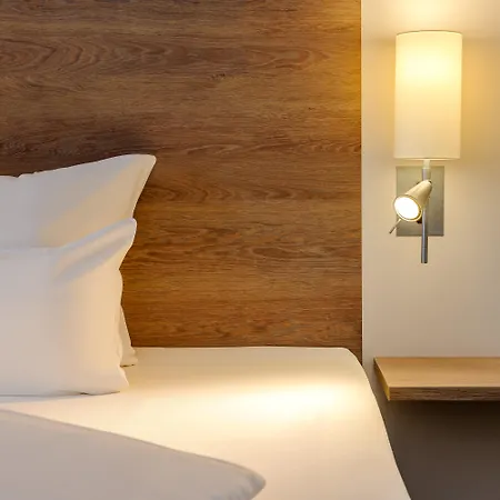 Mercure Europaplatz מלון