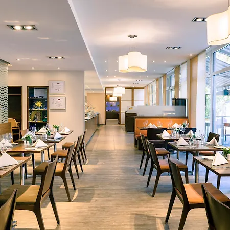 Mercure Europaplatz 4*