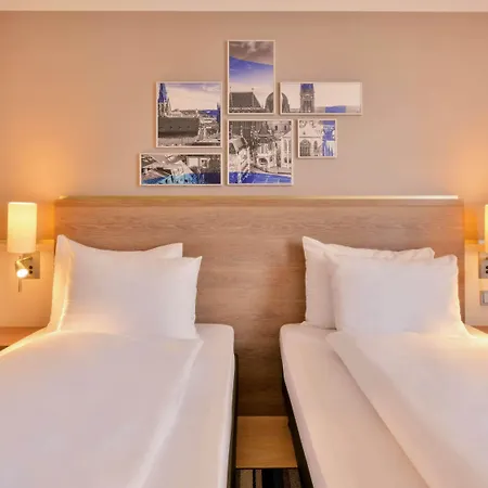 מלון Mercure Europaplatz 4*