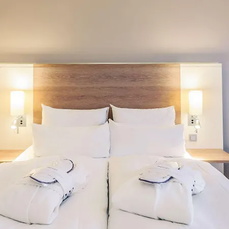 Mercure Europaplatz 4*