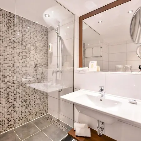 فندق ميركيور إيروبابلاتز 4*