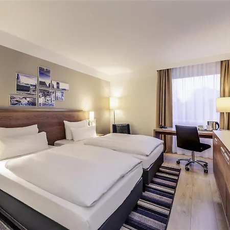 Mercure Europaplatz 4*