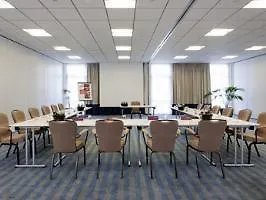 ميركيور إيروبابلاتز فندق 4*
