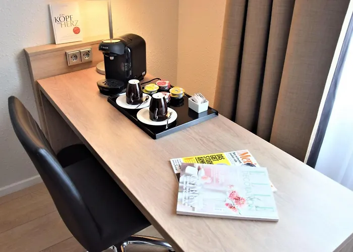 Mercure Europaplatz 4*