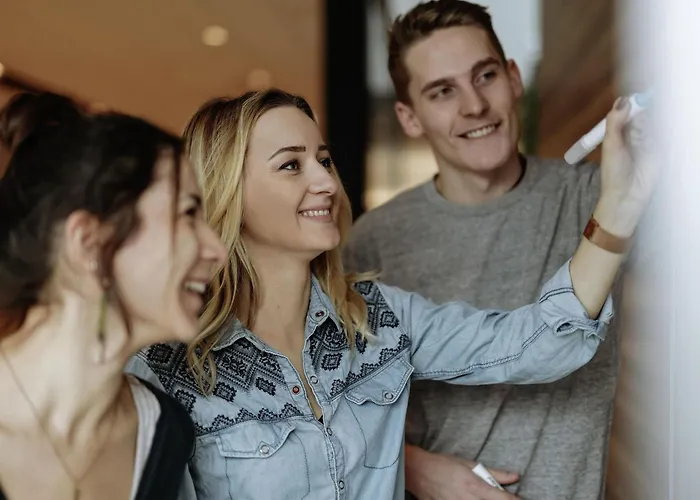 Mercure Europaplatz אאכן